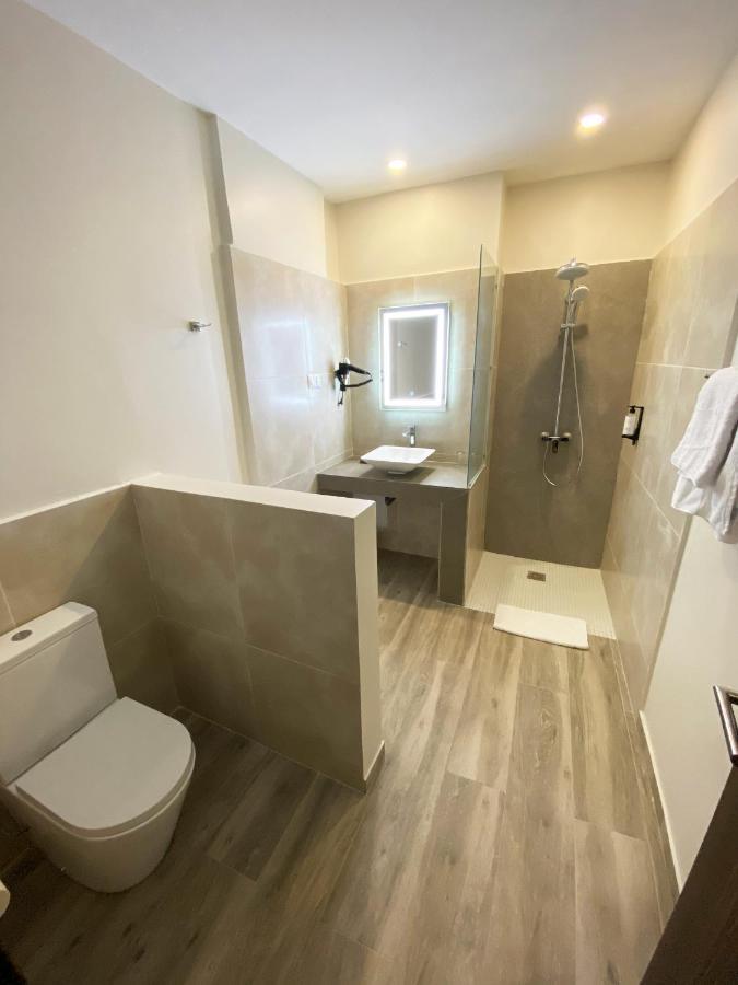 Hotel L'Adresse Dakar Buitenkant foto