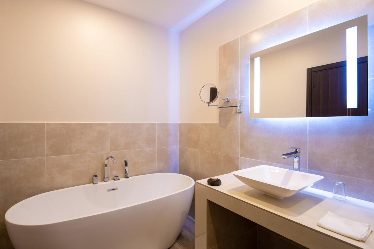 Hotel L'Adresse Dakar Buitenkant foto